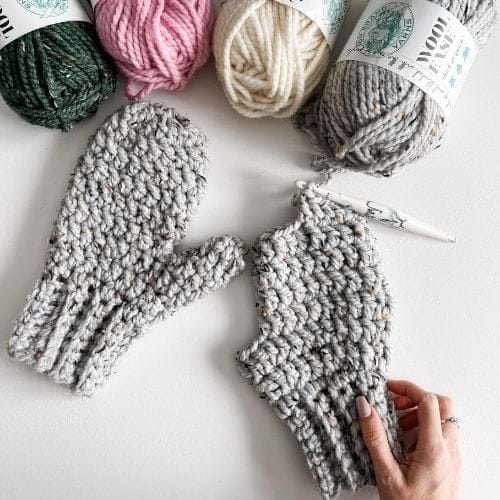 Crochet Mitten Patterns: 7 Free Designs