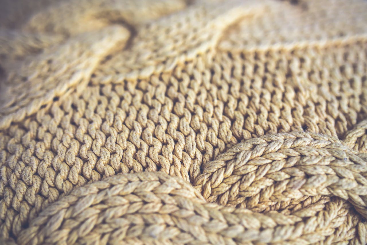 knitted infinity scarf texture detail