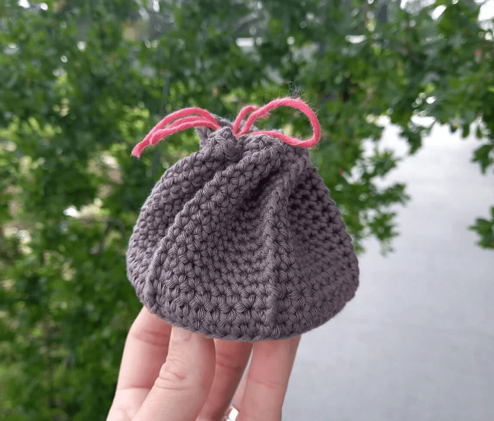 Crochet Bag and Pouch Patterns: 7 Free Designs