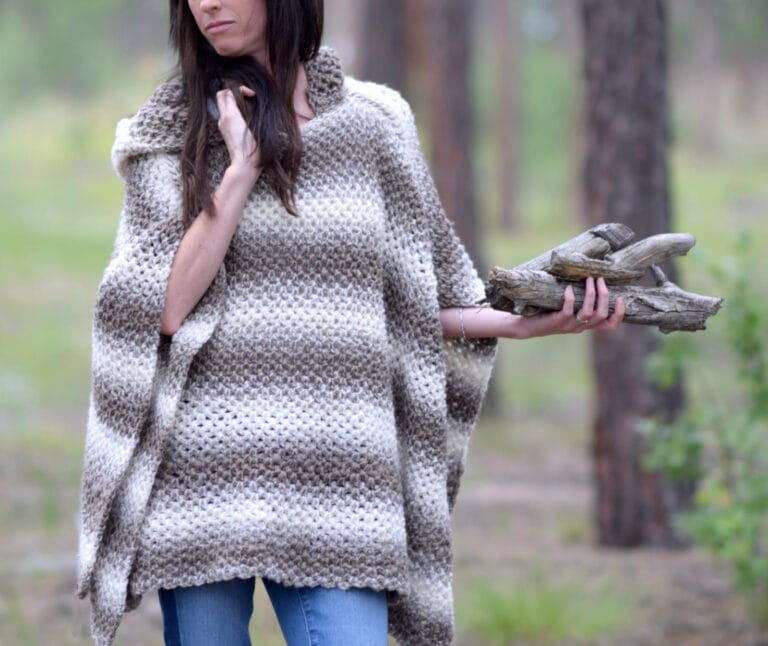 Hooded Poncho Patterns: 6 Free Designs