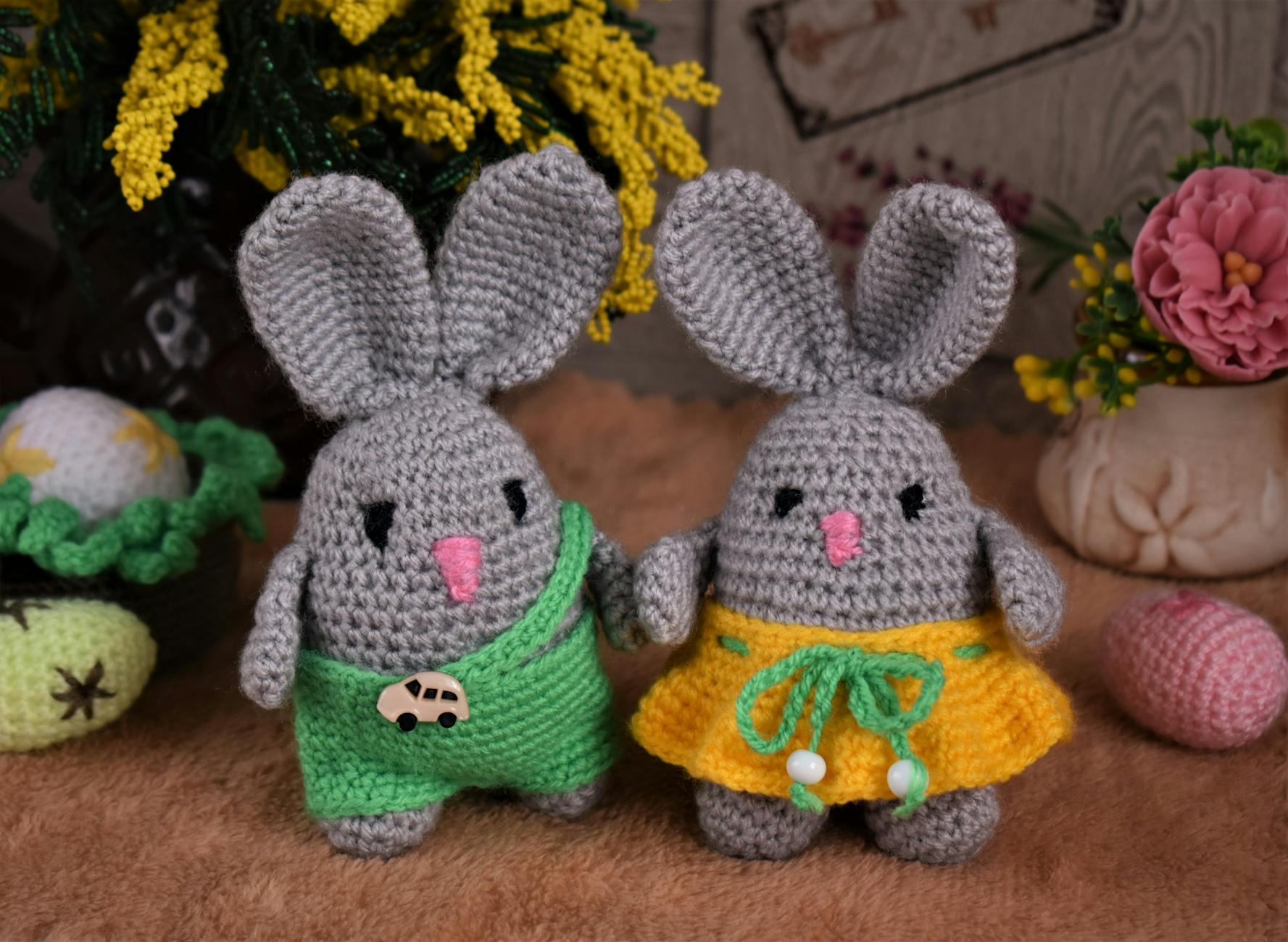 crochet bunny - yarn crafting detail