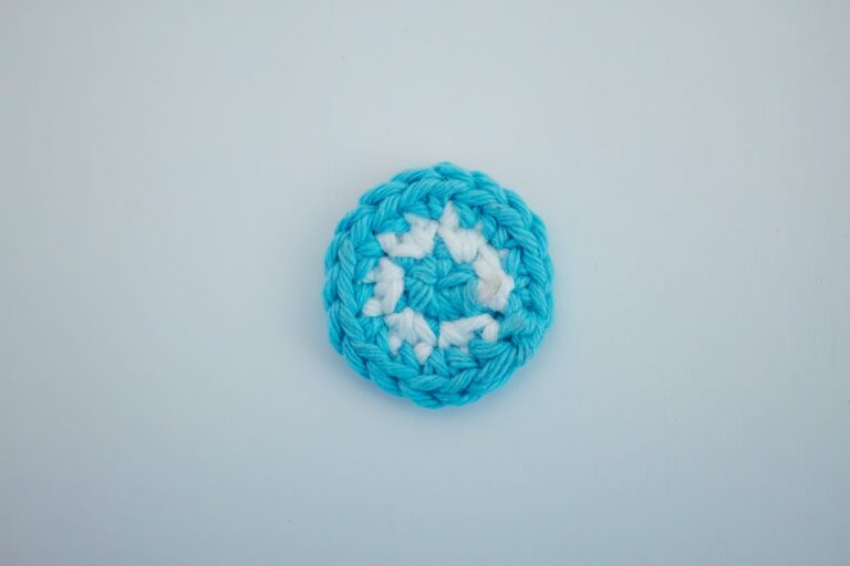 how to crochet a circle flat - crocheted circle coaster
