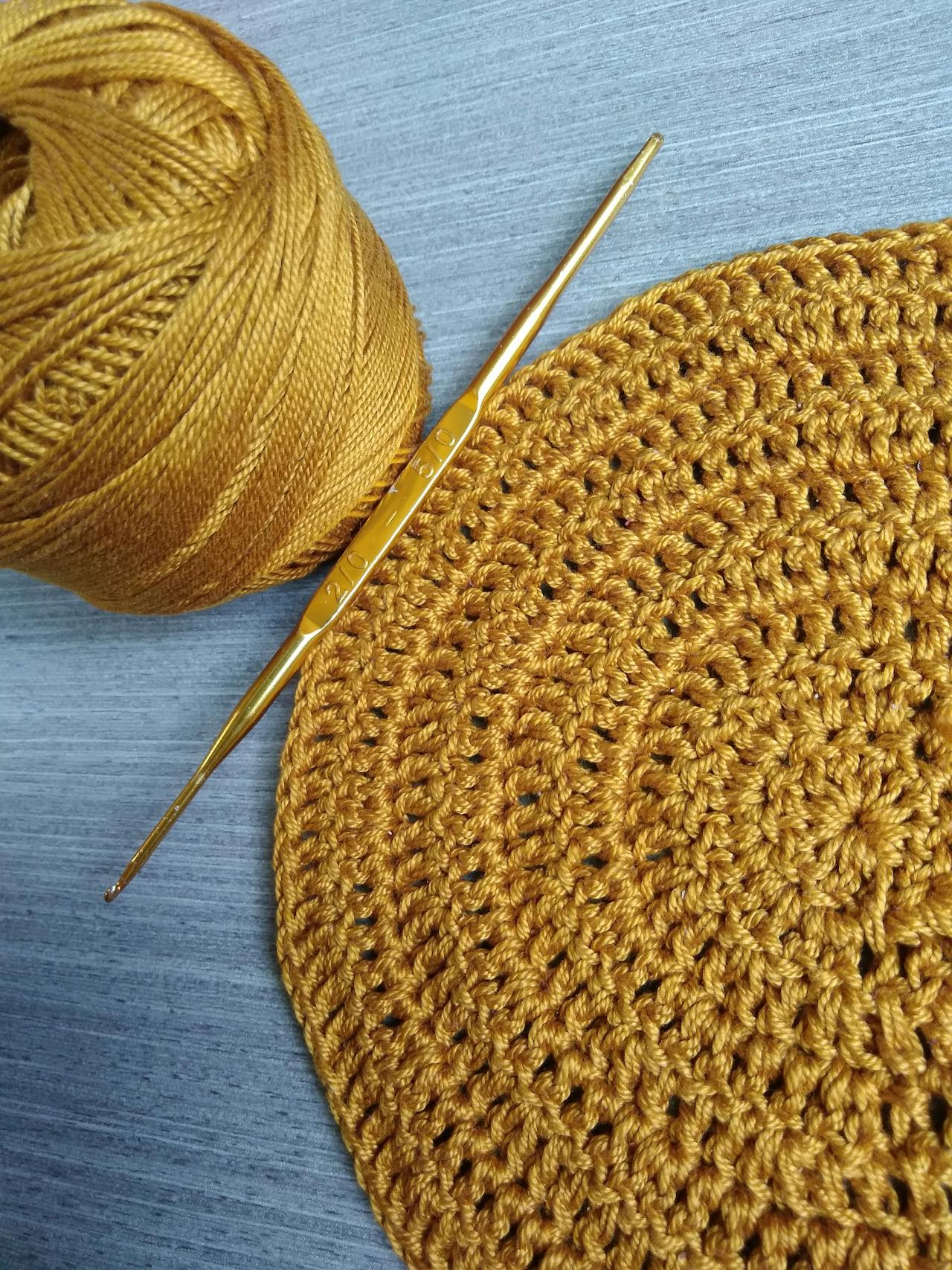 how to crochet in the round with golden yarn