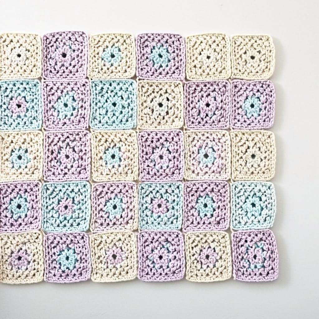 modern granny square pattern crochet design