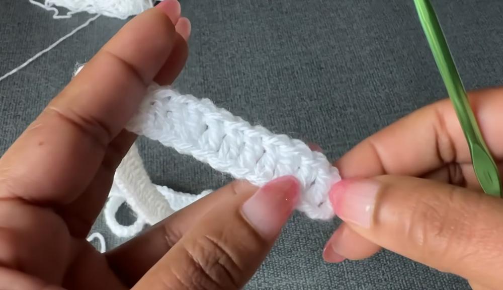 Completing the second side back panel of this crochet top pattern