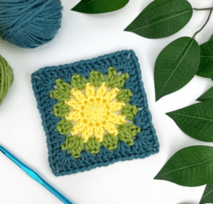 Jo to the World Creations sunburst granny square