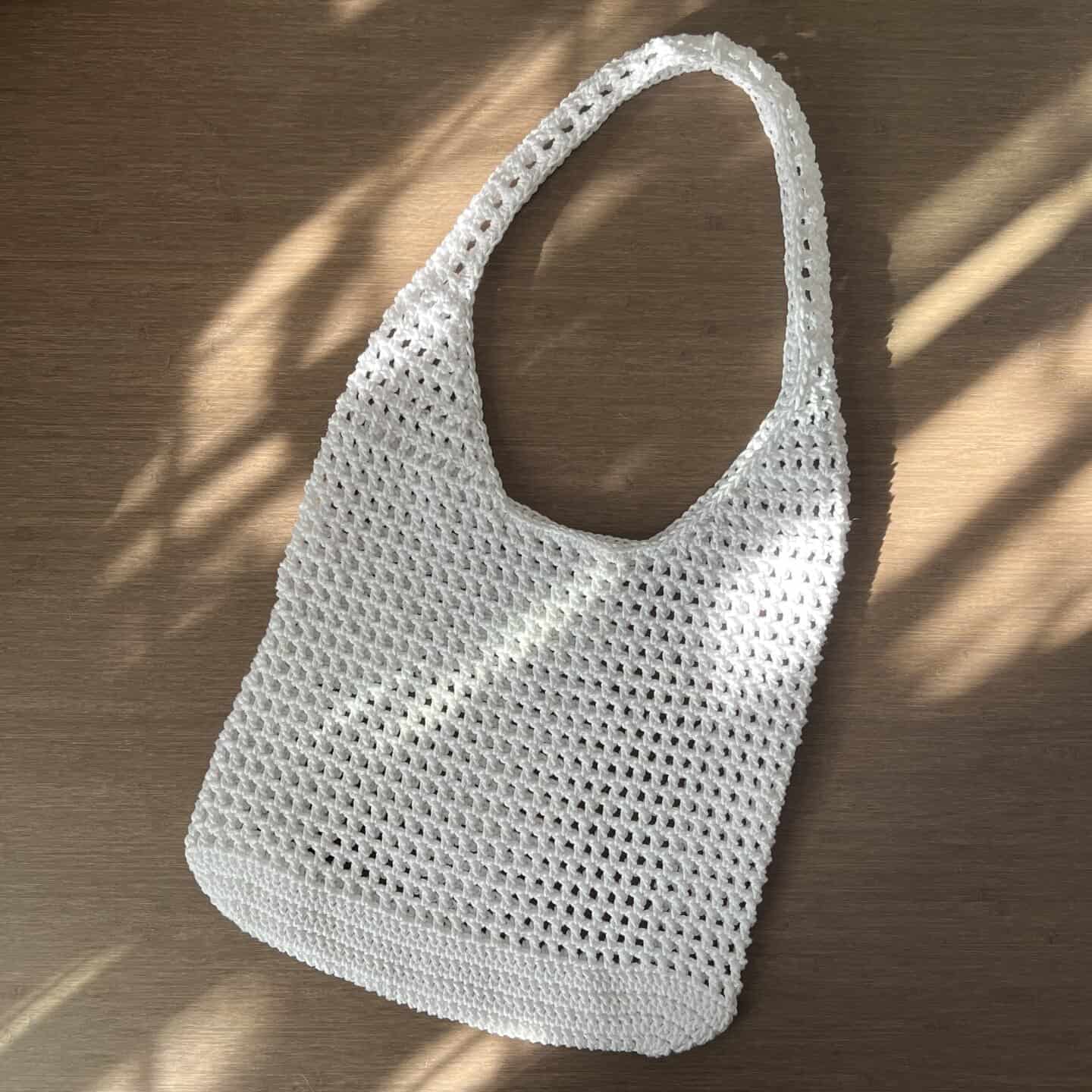 crochet mesh tote bag stitching straps together