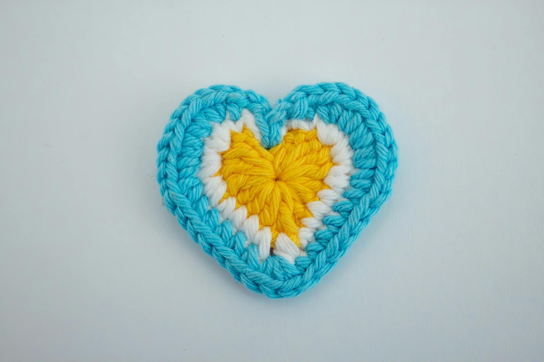 crochet heart pattern - detail 2