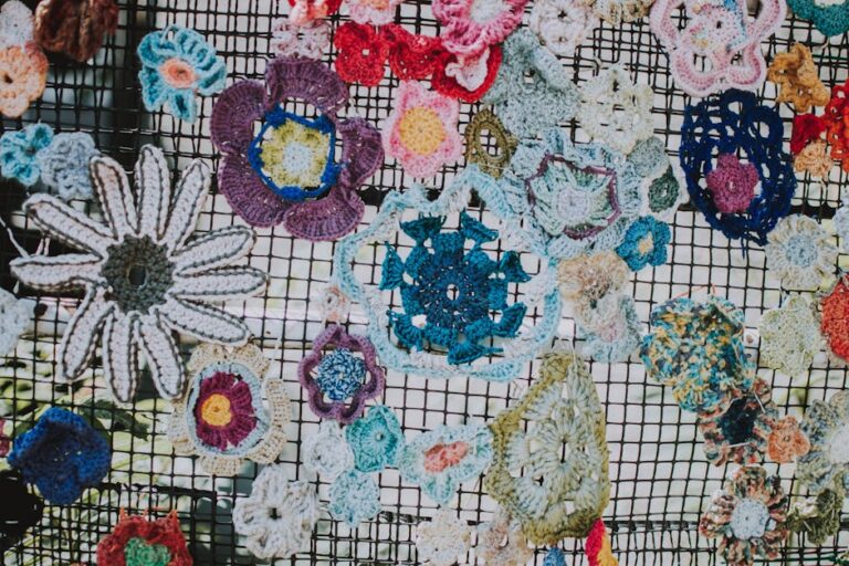 How to Crochet a Rose Bouquet: The Gift That Never Wilts