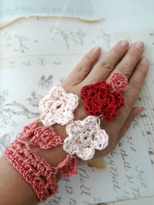 3D flower crochet spring bracelet free pattern tutorial