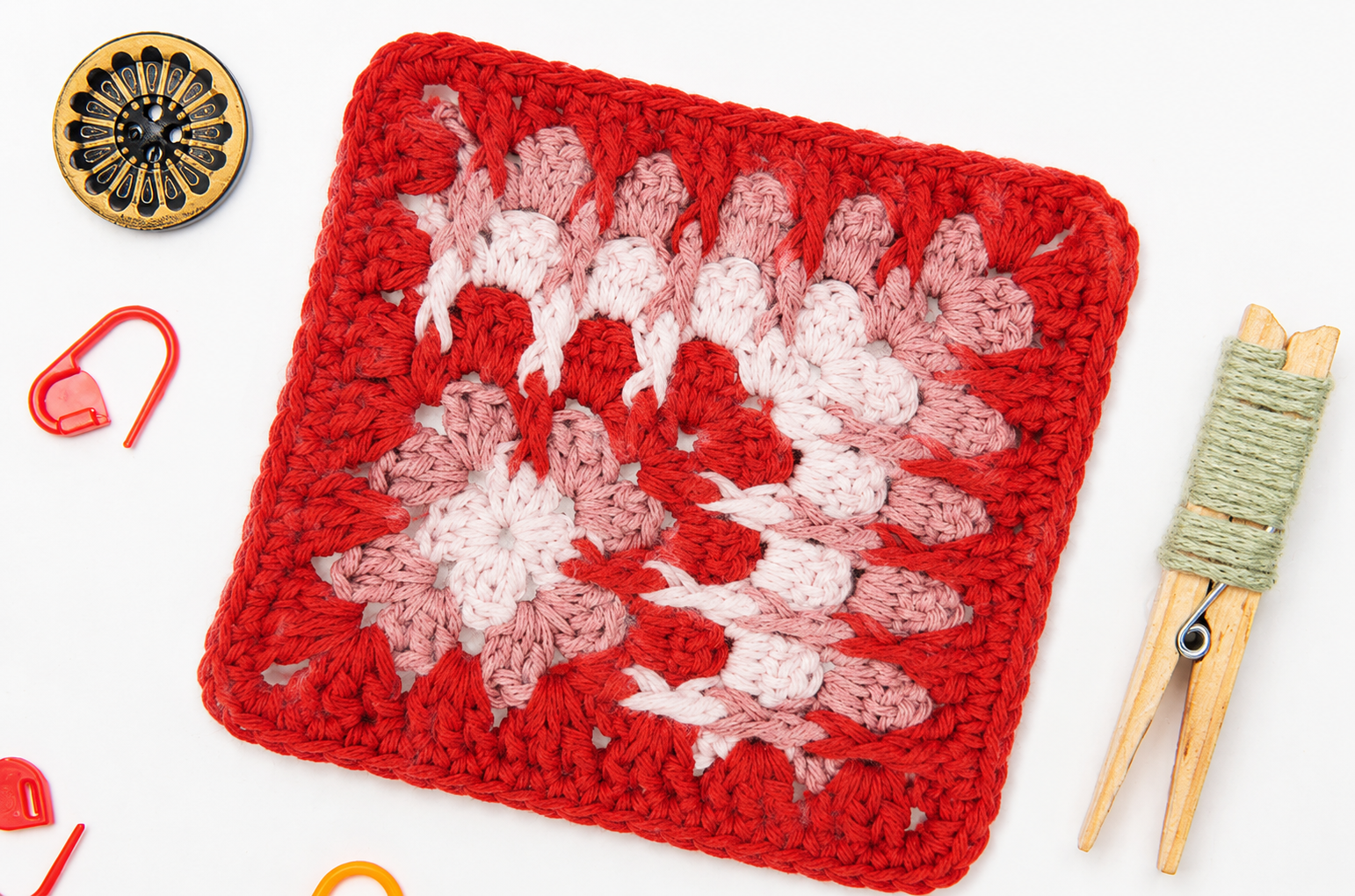 Offset Granny Square: Free 7 steps Crochet Pattern