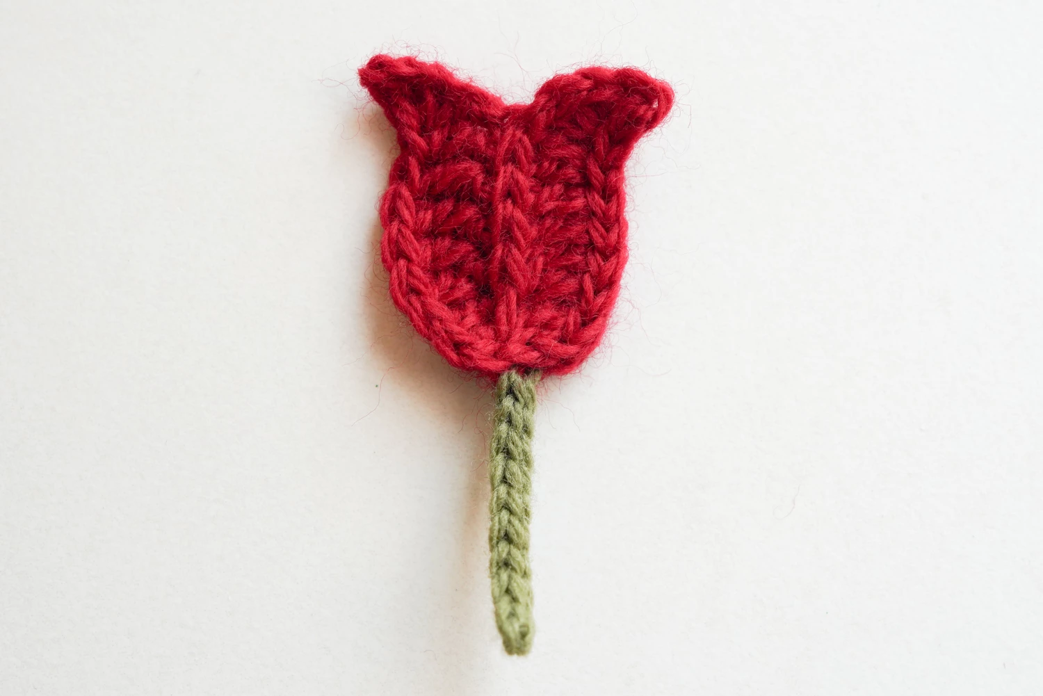 Tulip granny square stem crocheted with slip stitches in third loop