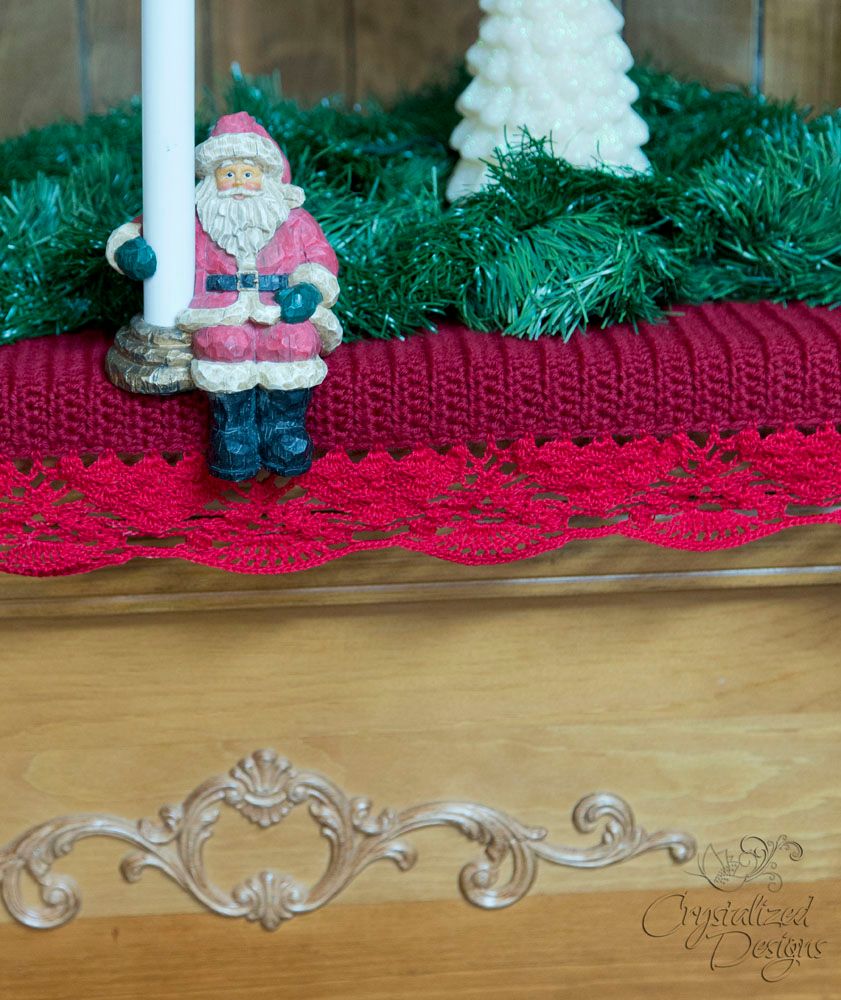 Merry Mantel Scarf